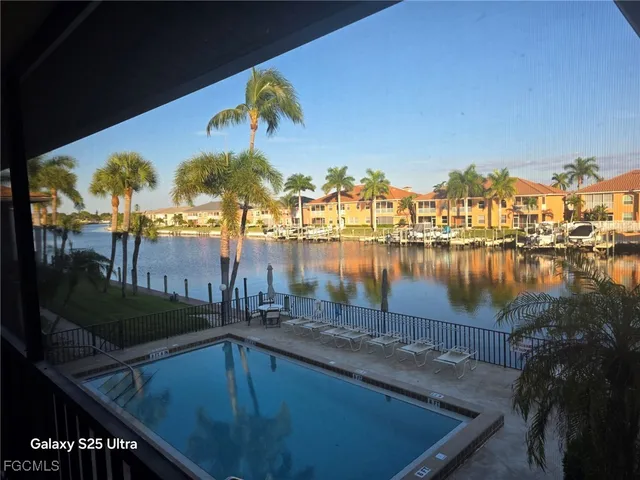 $179,000 | 4525 Country Club Boulevard, Unit 207, Cape Coral, FL 33904