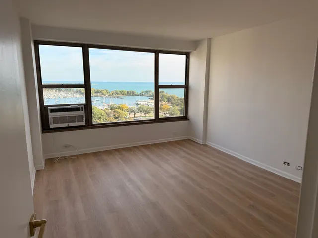 $2,800 | 2970 North Lake Shore Drive, Unit 18D, Chicago, IL 60657