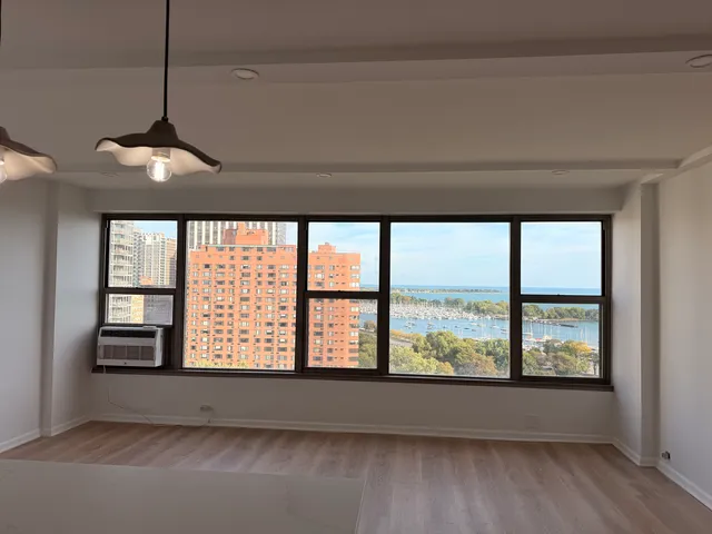 $2,800 | 2970 North Lake Shore Drive, Unit 18D, Chicago, IL 60657