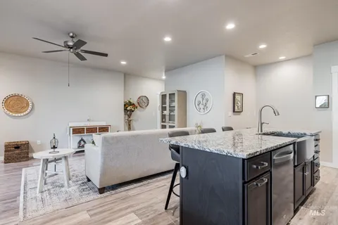 $424,900 | 4871 North White Cap Lane, Meridian, ID 83646