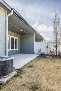 $424,900 | 4871 North White Cap Lane, Meridian, ID 83646