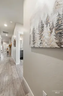 $424,900 | 4871 North White Cap Lane, Meridian, ID 83646