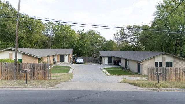 $393,900 | 6911 Cooper Lane, Austin, TX 78745