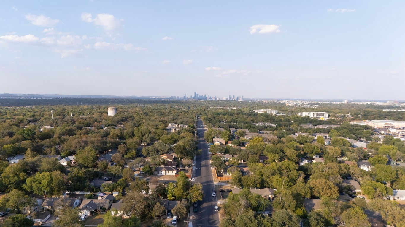 6911 Cooper Lane Austin, TX 78745 - Photo 11 of 16