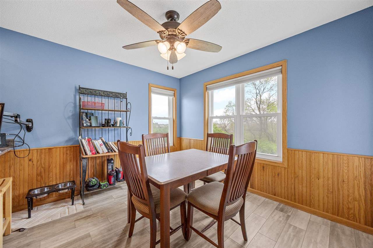 2528 Quincy Road Northeast Solon, IA 52333 - Photo 7 of 43 Gallery Image 7