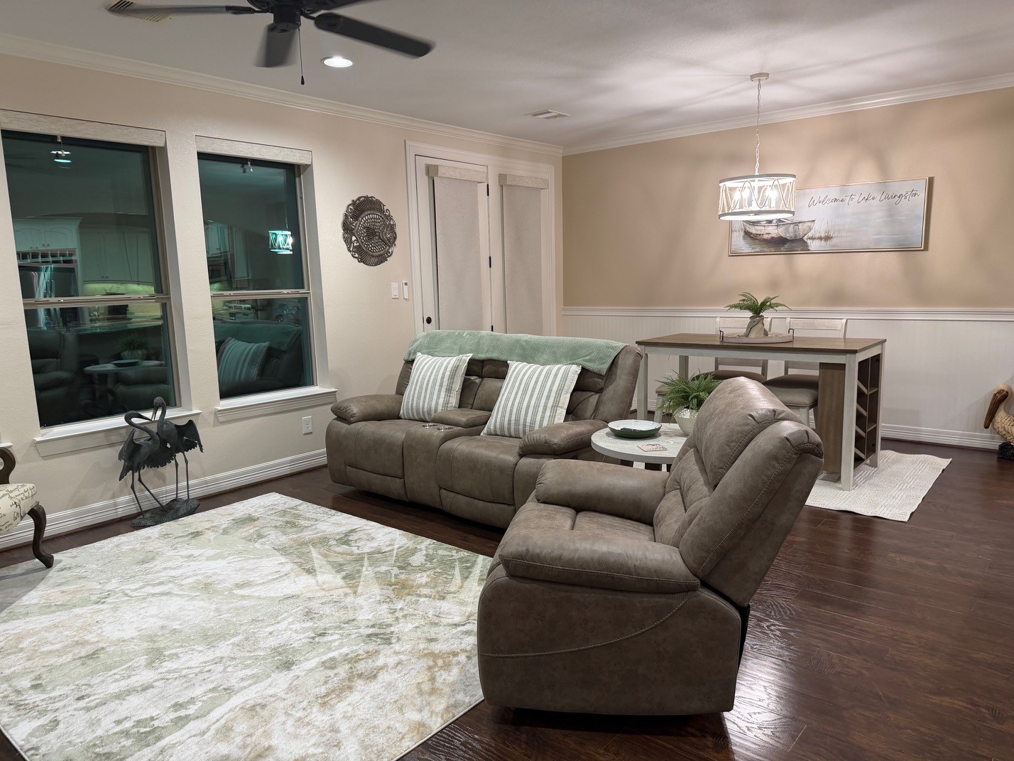 2112 Fm 3186, Unit B8 Onalaska, TX 77360 - Photo 13 of 25 a living room with furniture and a large window