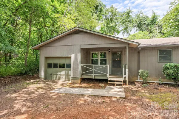 $285,000 | 100 Stonewall Avenue, Swannanoa, NC 28778