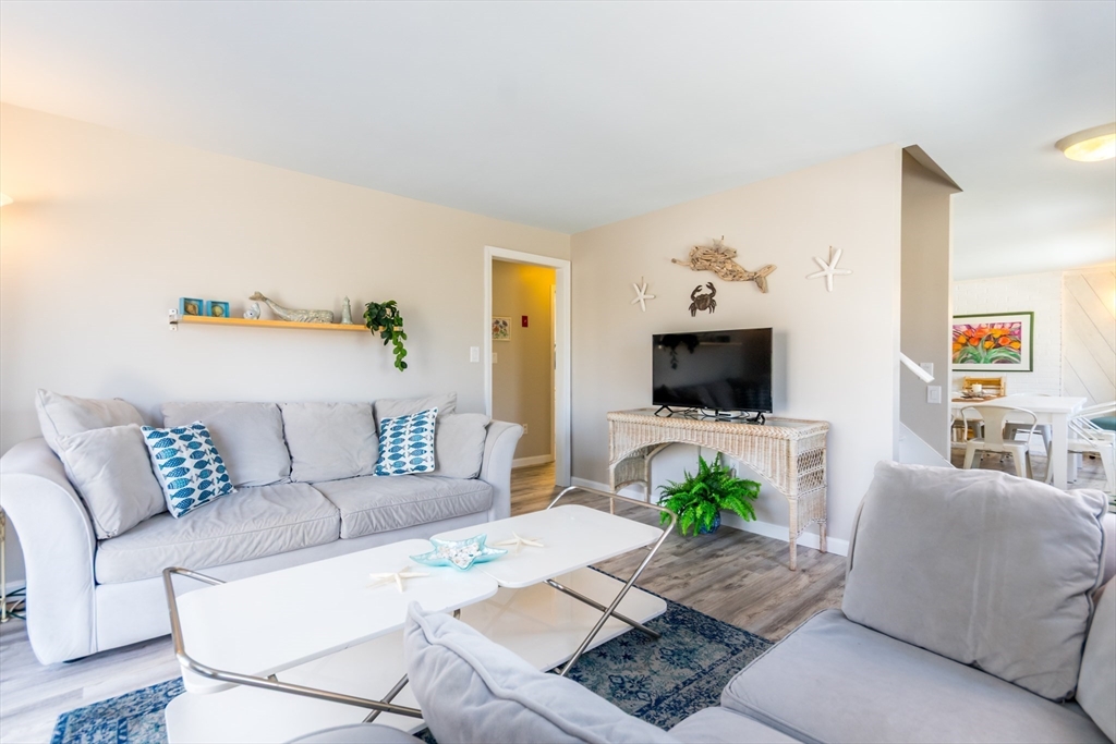 25 Oakwood Road Eastham, MA 02642 - Photo 6 of 42