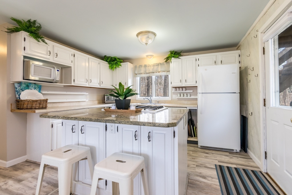 25 Oakwood Road Eastham, MA 02642 - Photo 10 of 42