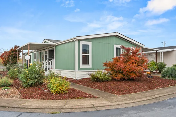 $125,000 | 4729 South Pacific Highway, Unit 16, Phoenix, OR 97535