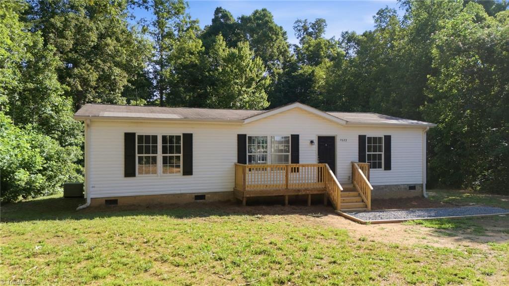 7623 Salem Chapel Road Walnut Cove, NC 27052 - Photo 5 of 36