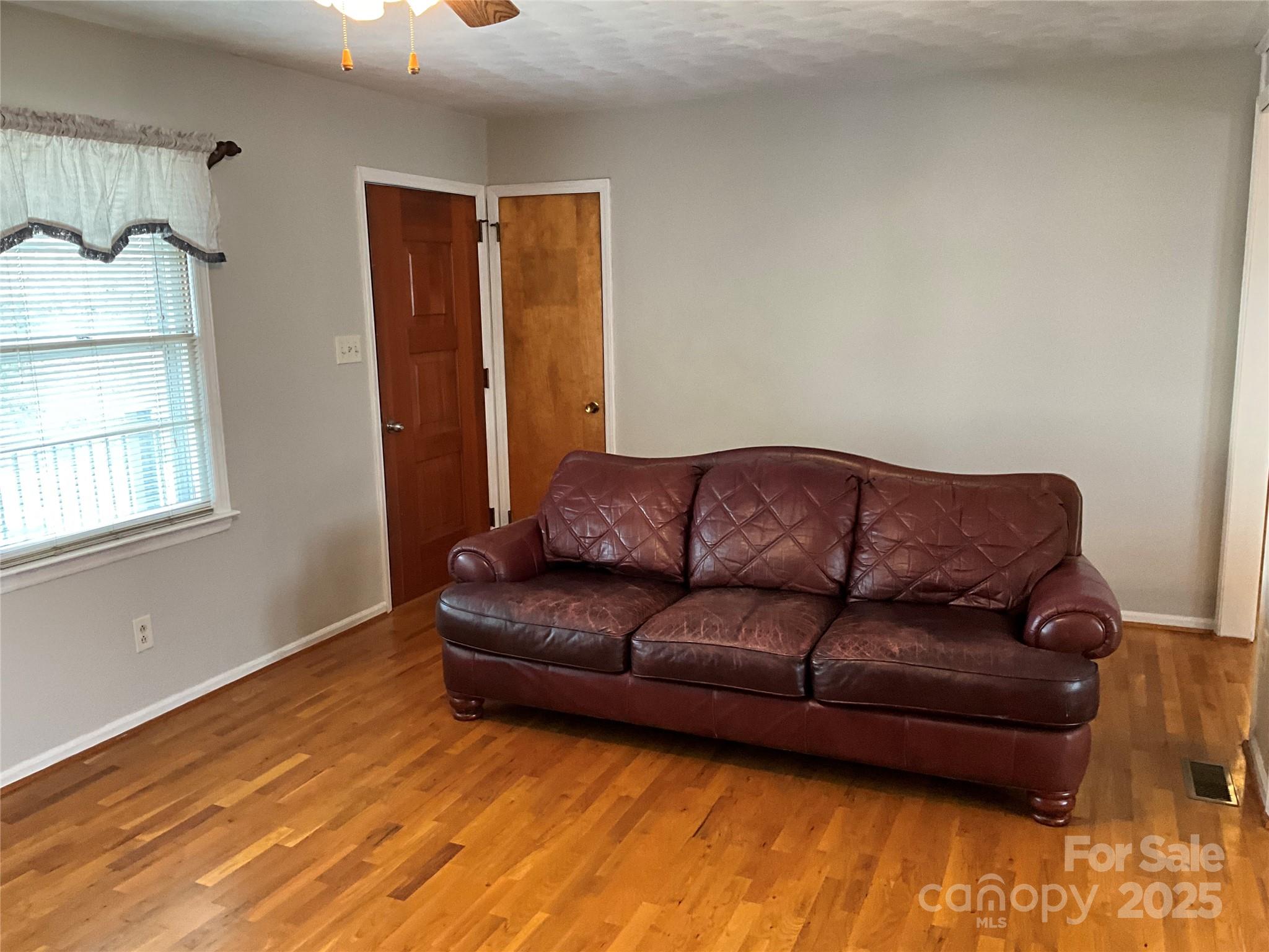 356 Lucky Hollow Road Hickory, NC 28601 - Photo 26 of 31 Gallery Image 26