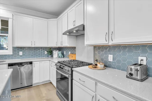 $1,200,000 | 8056 Bonfire Drive, Wilmington, NC 28409