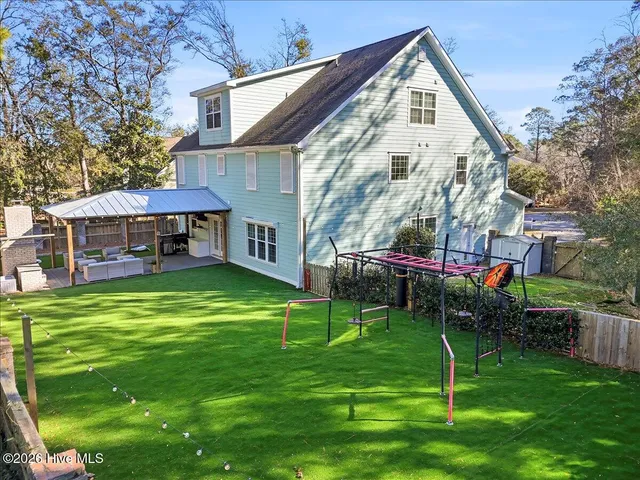 $1,200,000 | 8056 Bonfire Drive, Wilmington, NC 28409