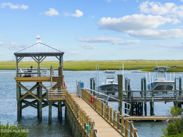 $1,200,000 | 8056 Bonfire Drive, Wilmington, NC 28409