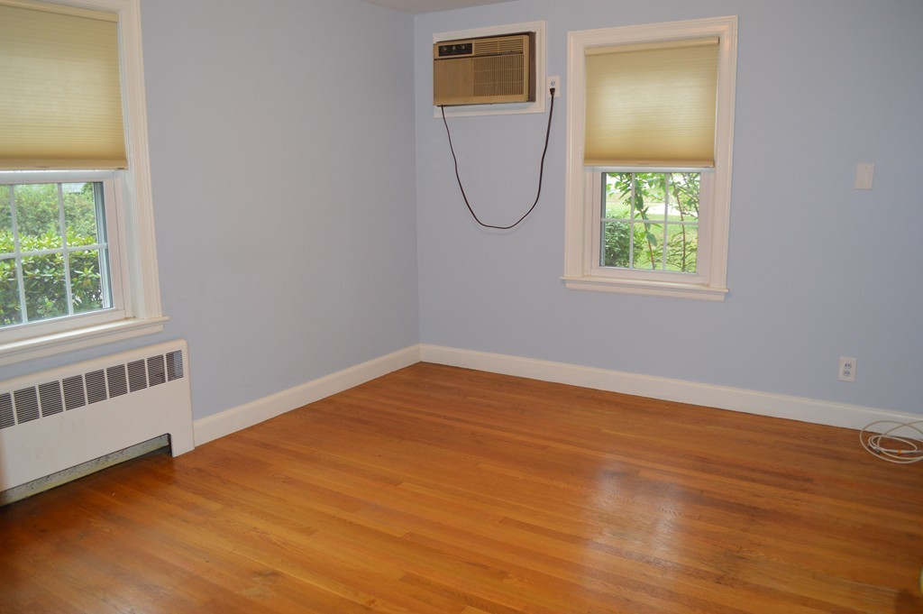 15 Chase Road Waltham, MA 02452 - Photo 5 of 14 Gallery Image 5