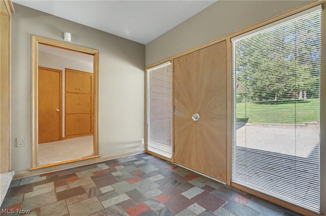 7532 Diagonal Road Kent, OH 44240 - Photo 7 of 49 Gallery Image 7