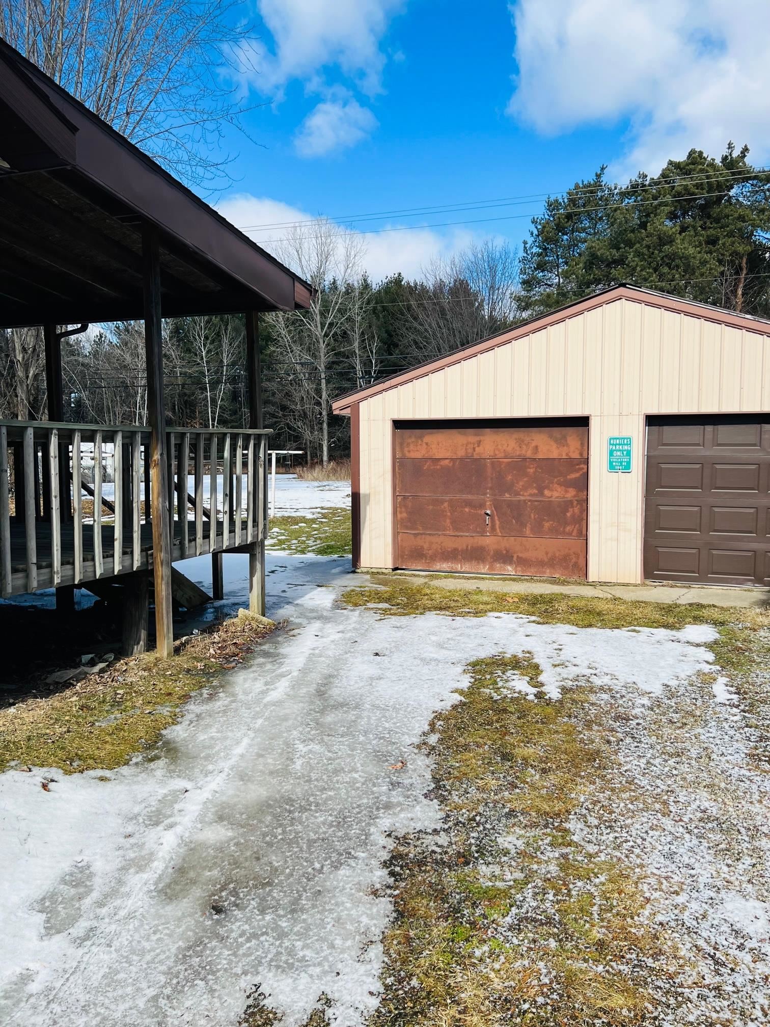 8867 East Pickard Road Mount Pleasant, MI 48858 - Photo 5 of 16 1897361-4.JPG