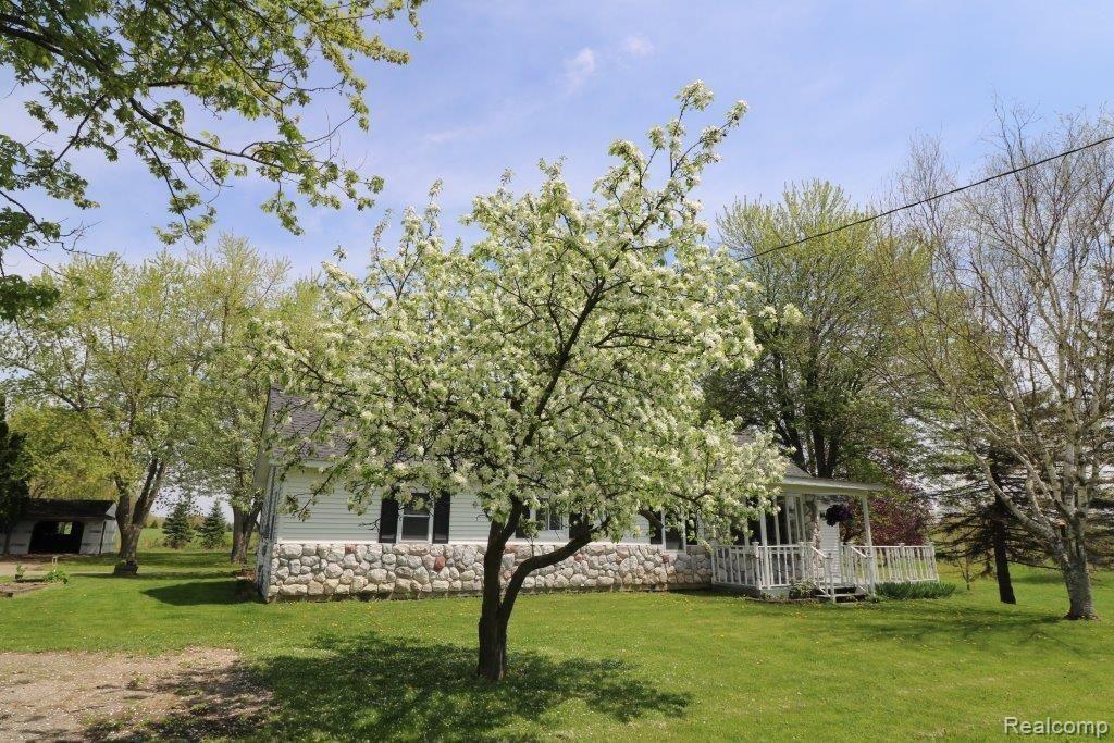 1638 Gray Road Lapeer, MI 48446 - Photo 37 of 41