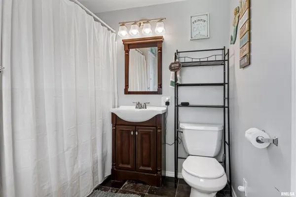 $249,900 | 1841 Mound Road, Jacksonville, IL 62650