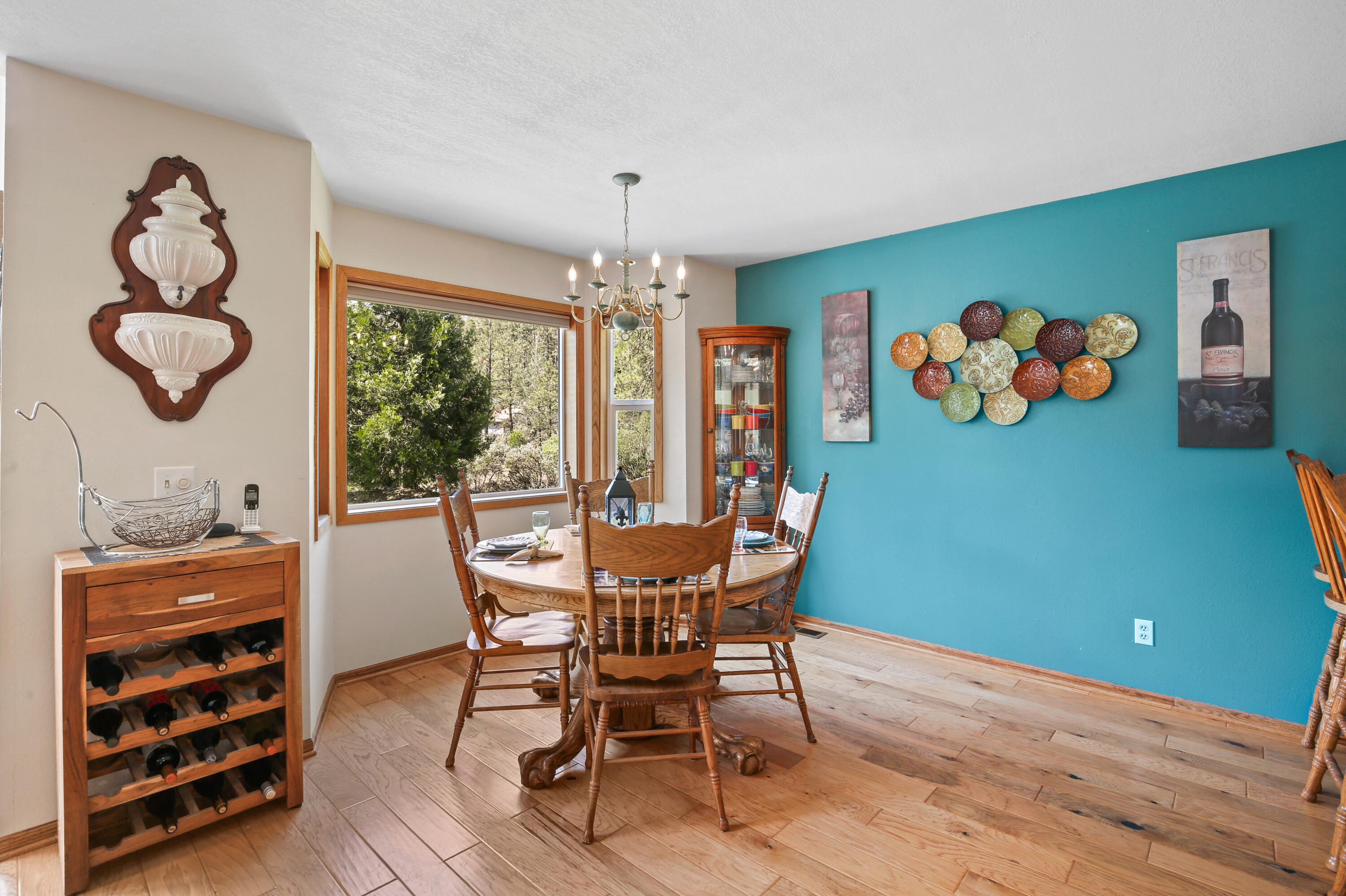 5900 Upper Applegate Road Jacksonville, OR 97530 - Photo 11 of 48