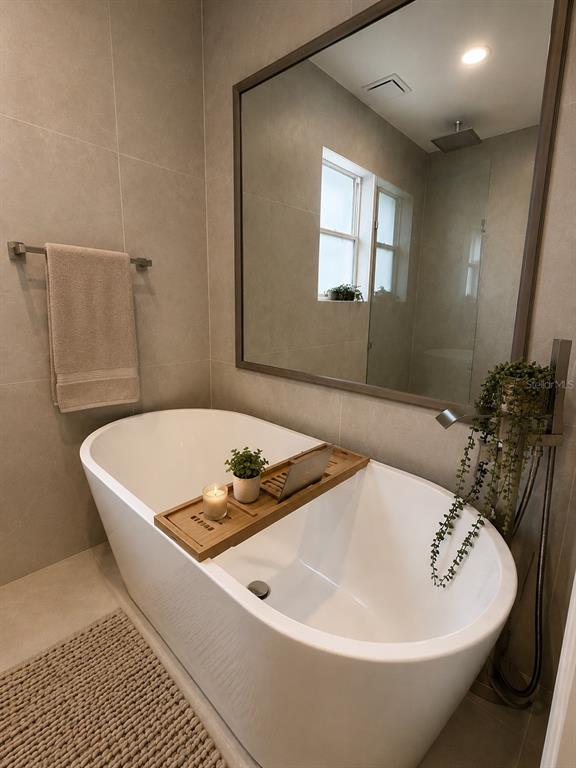 1712 Indian Rocks Road Belleair, FL 33756 - Photo 17 of 36 Gallery Image 17