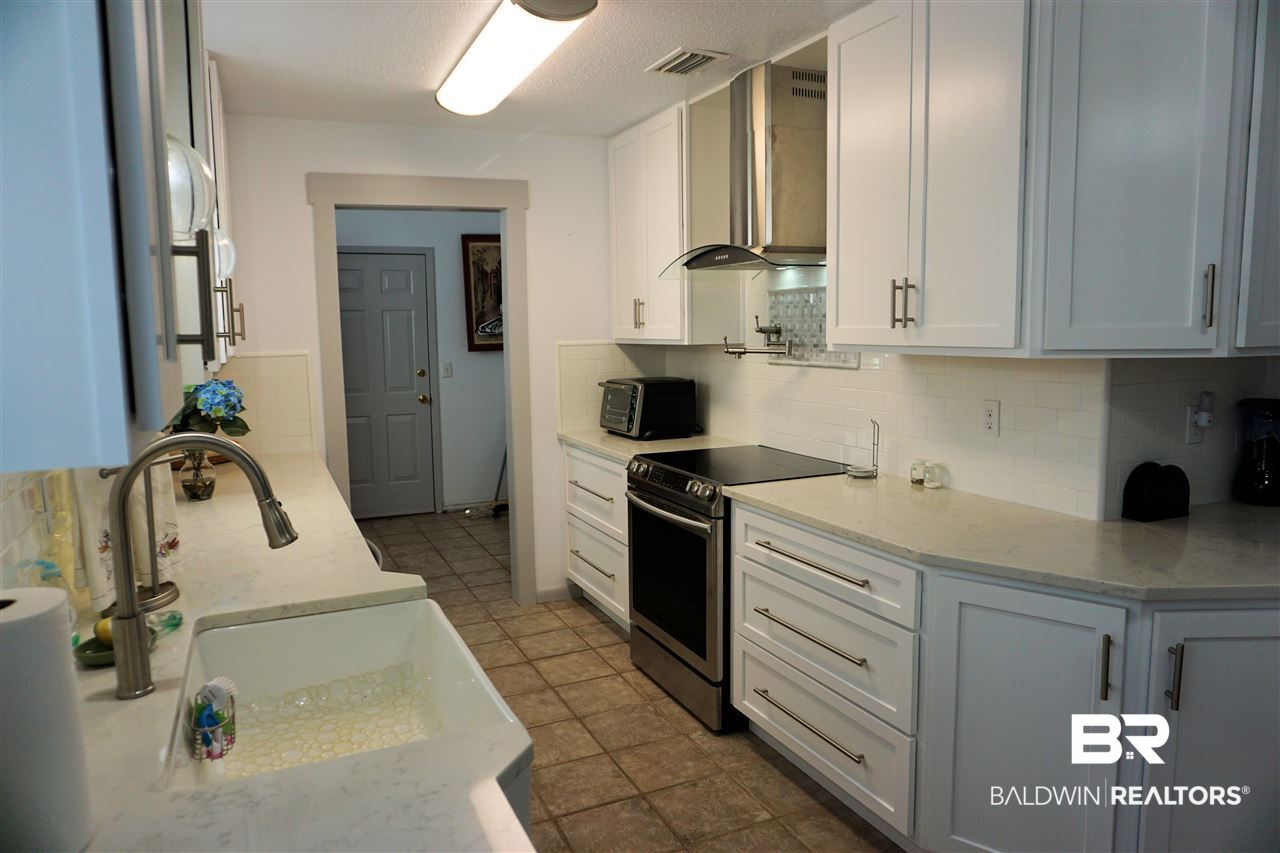 208 West Azalea Avenue Foley, AL 36535 - Photo 7 of 18