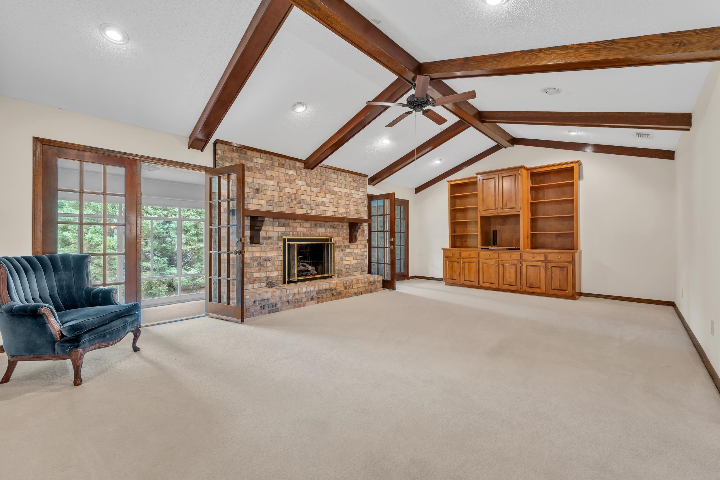 110 Dewitt Circle Daphne, AL 36526 - Photo 5 of 42 Living Room