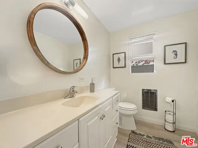 $8,395 | 111 Waterview Street, Playa del Rey, CA 90293