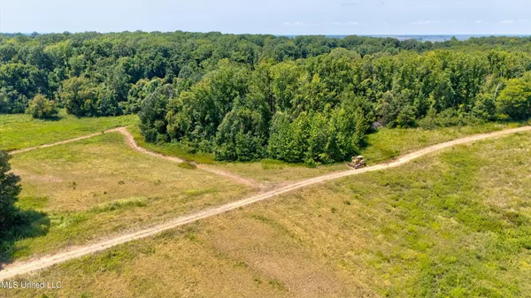 $200,000 | 2 Church Road, Walls, MS 38680