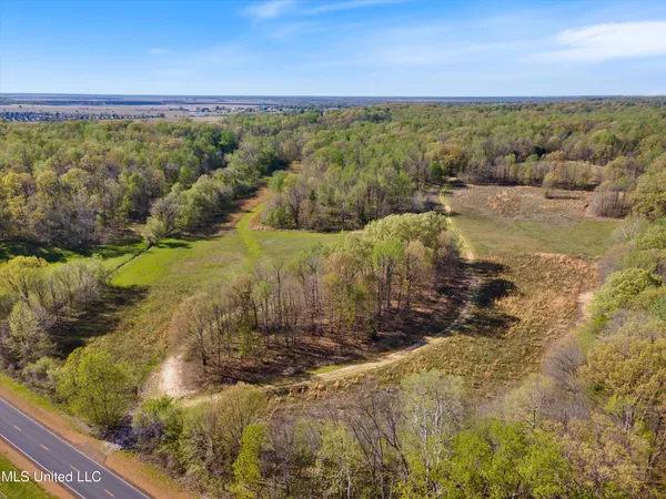 $200,000 | 2 Church Road, Walls, MS 38680