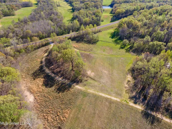 $200,000 | 2 Church Road, Walls, MS 38680
