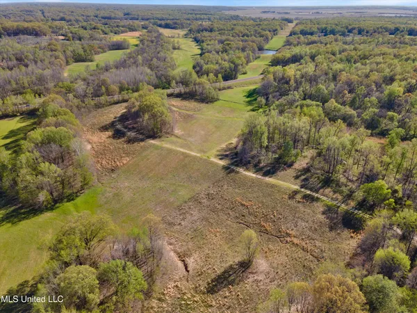 $200,000 | 2 Church Road, Walls, MS 38680