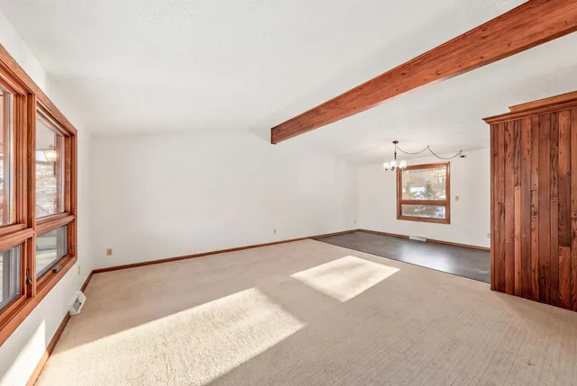 $519,900 | 770 Odsila Way, Fontana, WI 53125