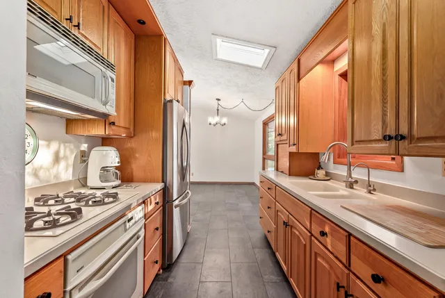 $519,900 | 770 Odsila Way, Fontana, WI 53125