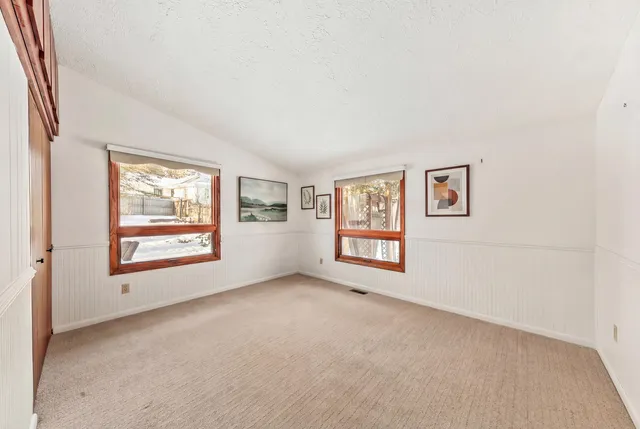 $519,900 | 770 Odsila Way, Fontana, WI 53125