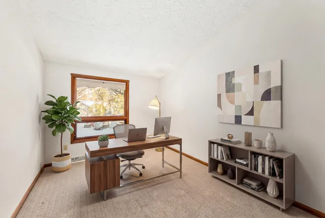 $519,900 | 770 Odsila Way, Fontana, WI 53125