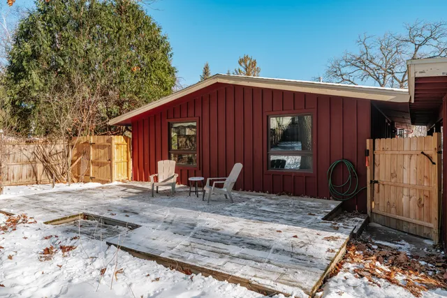 $519,900 | 770 Odsila Way, Fontana, WI 53125