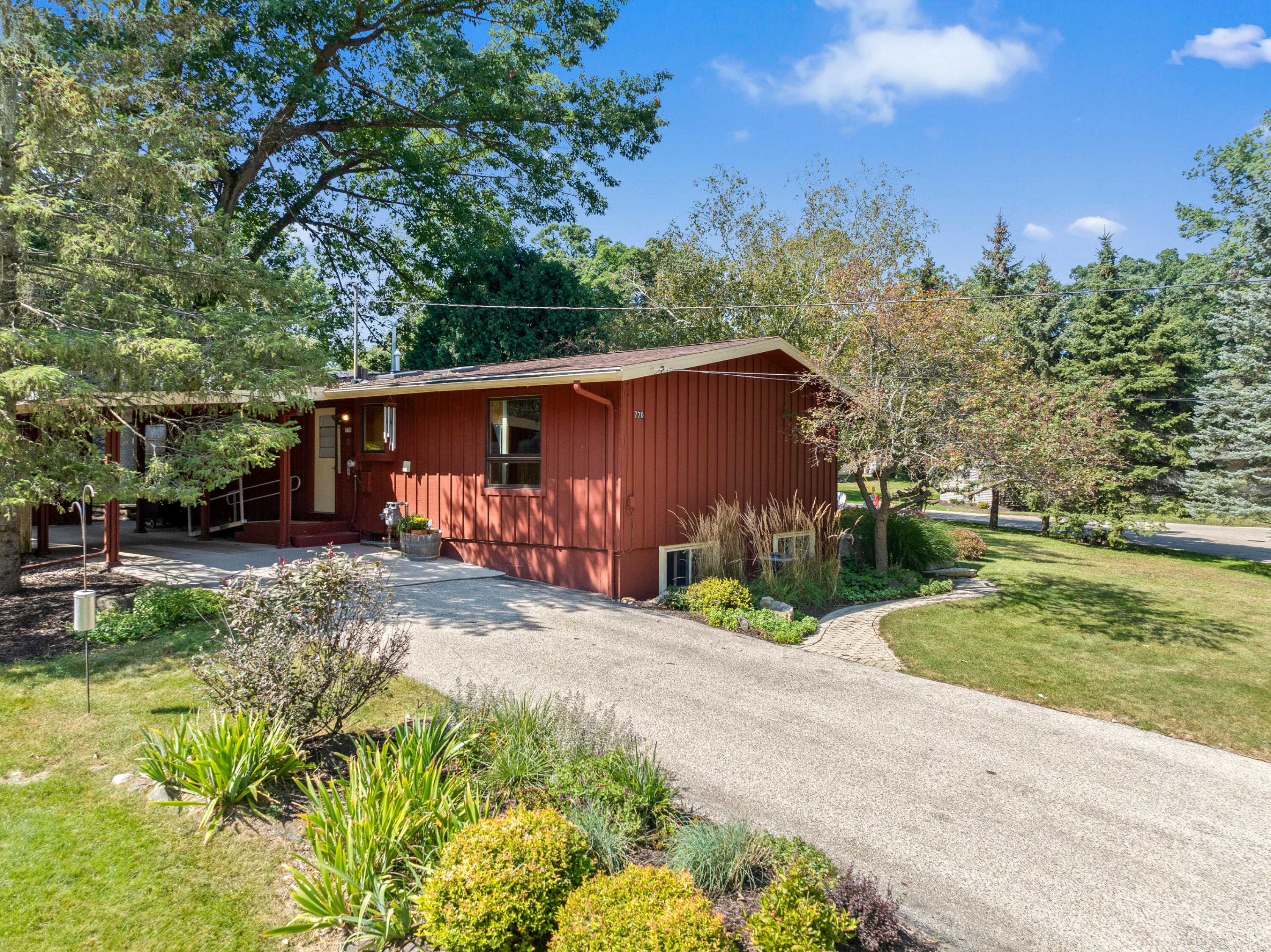 770 Odsila Way Fontana, WI 53125 - Photo 54 of 95 770 Odsila Way