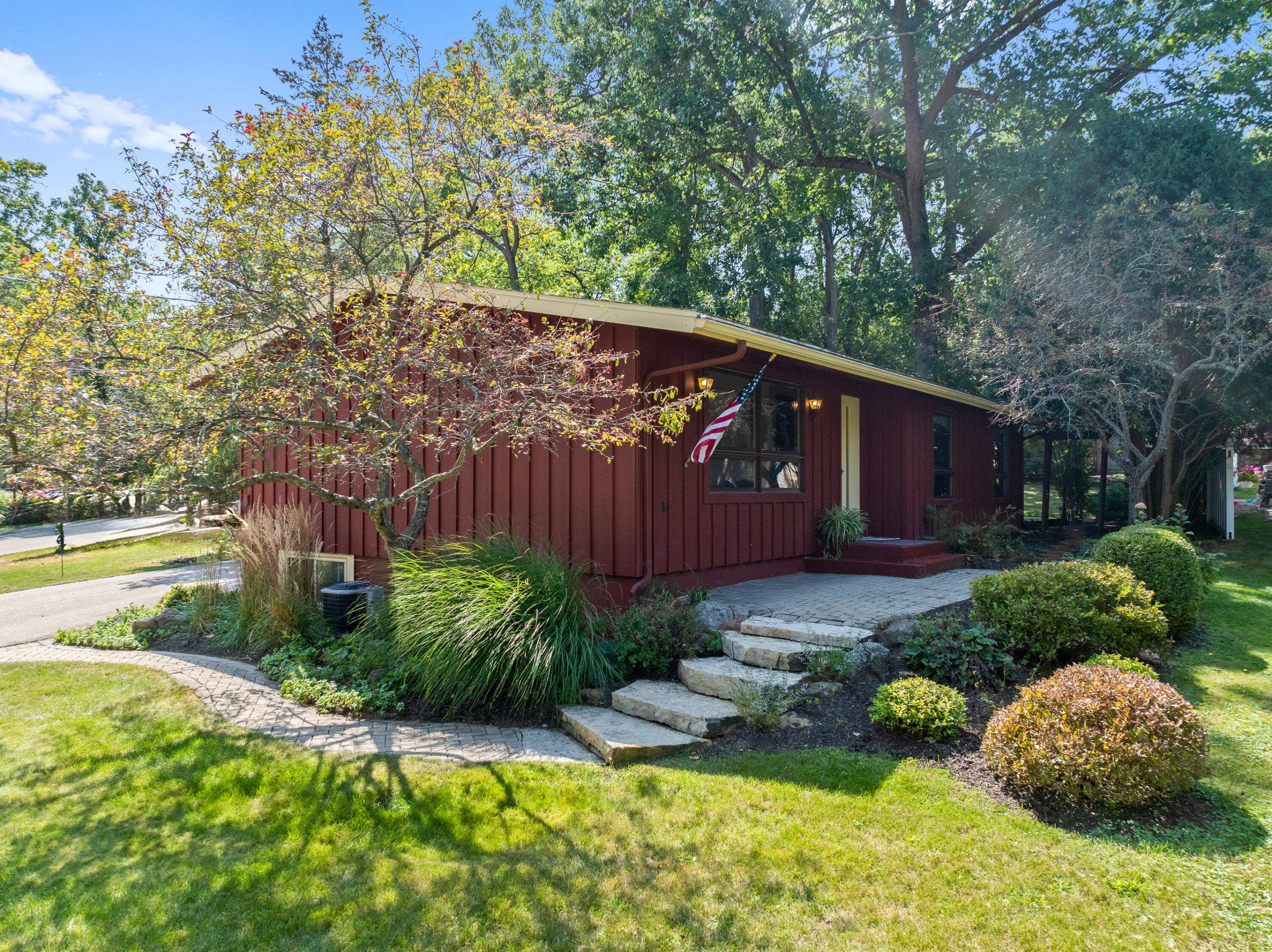 770 Odsila Way Fontana, WI 53125 - Photo 59 of 95 770 Odsila Way