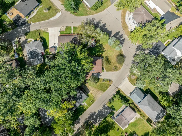 $519,900 | 770 Odsila Way, Fontana, WI 53125