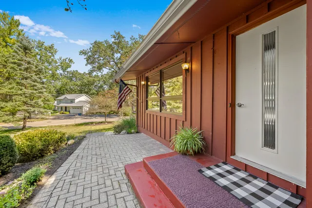 $519,900 | 770 Odsila Way, Fontana, WI 53125