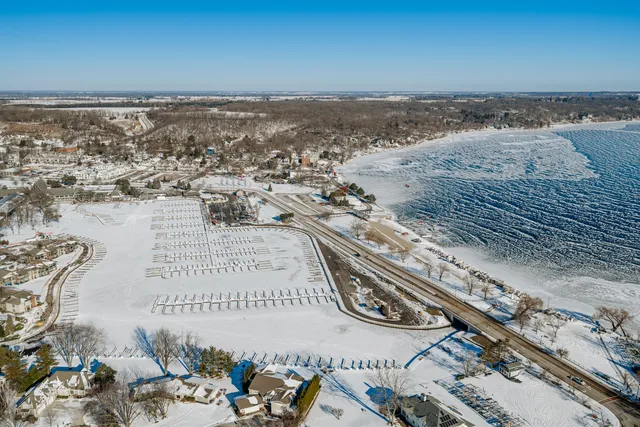 $519,900 | 770 Odsila Way, Fontana, WI 53125