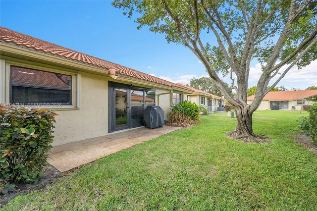 $299,000 | 9950 Pyracantha Tree Terrace, Unit A, Boynton Beach, FL 33436