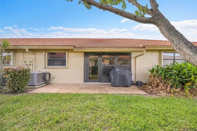 $299,000 | 9950 Pyracantha Tree Terrace, Unit A, Boynton Beach, FL 33436