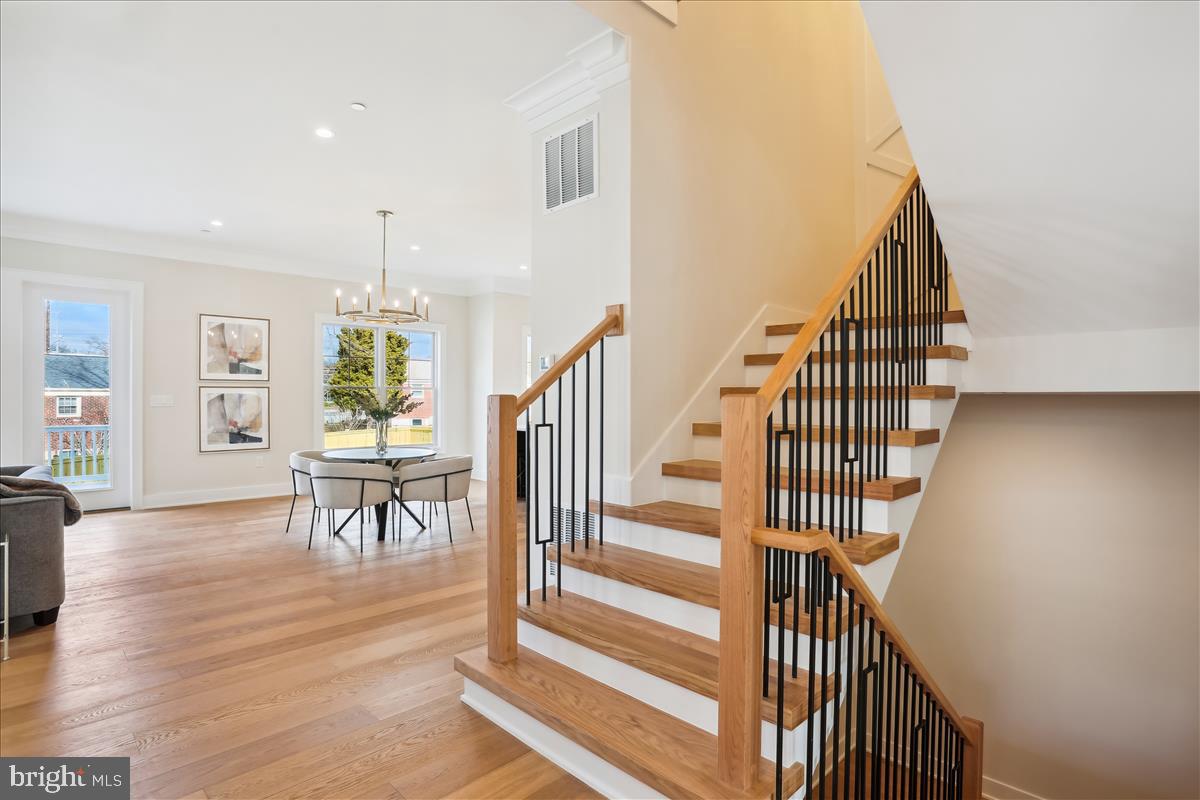 6419 Winnepeg Road Bethesda, MD 20817 - Photo 12 of 66 Gallery Image 12