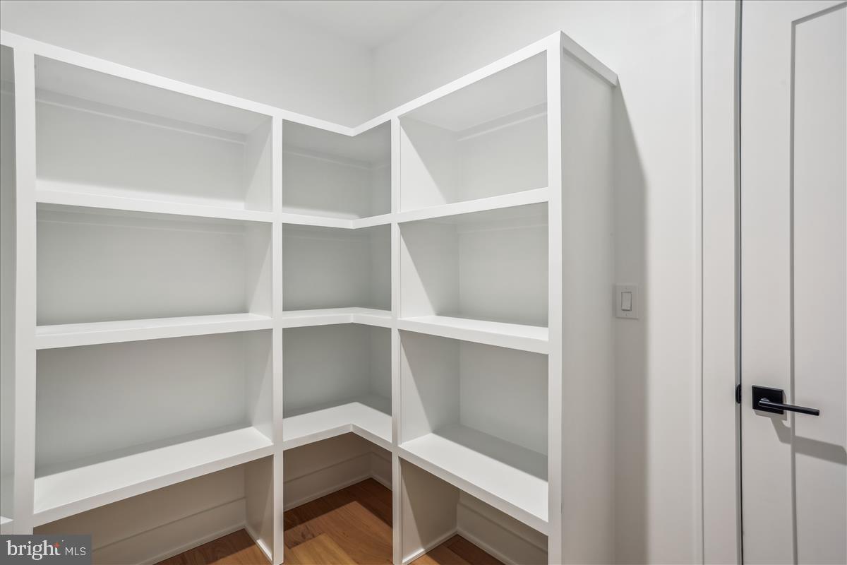 6419 Winnepeg Road Bethesda, MD 20817 - Photo 33 of 66 Walk-In Closet