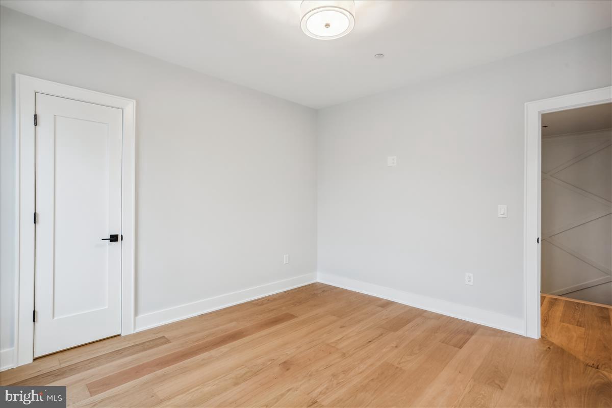 6419 Winnepeg Road Bethesda, MD 20817 - Photo 56 of 66 Bedroom