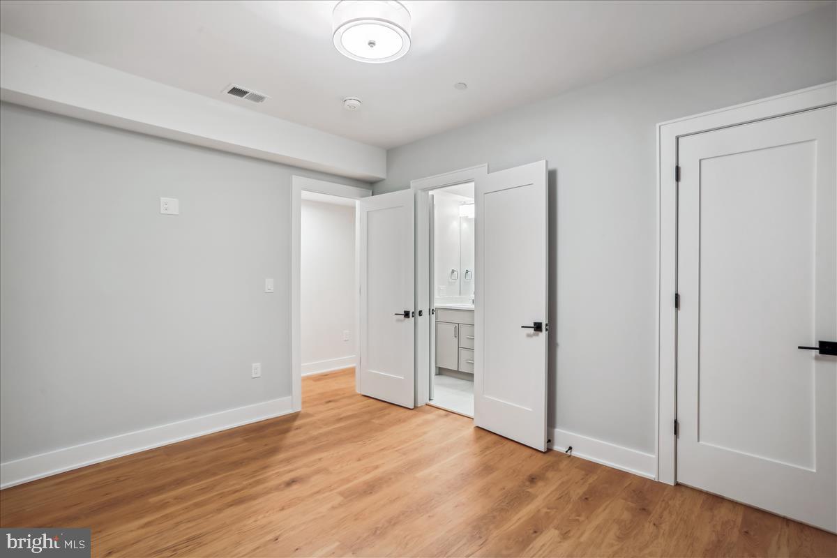 6419 Winnepeg Road Bethesda, MD 20817 - Photo 57 of 66 Bedroom