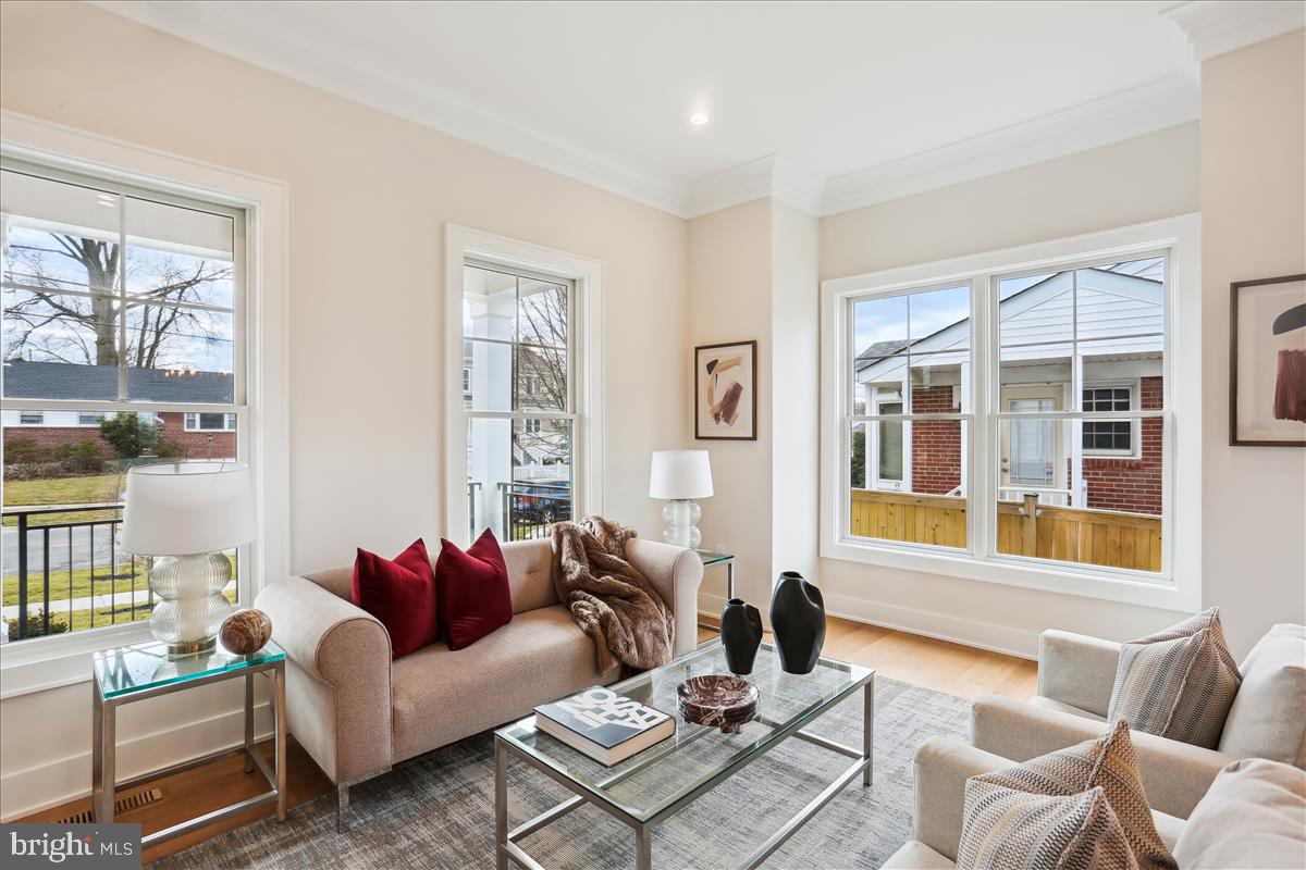 6419 Winnepeg Road Bethesda, MD 20817 - Photo 9 of 66 Gallery Image 9